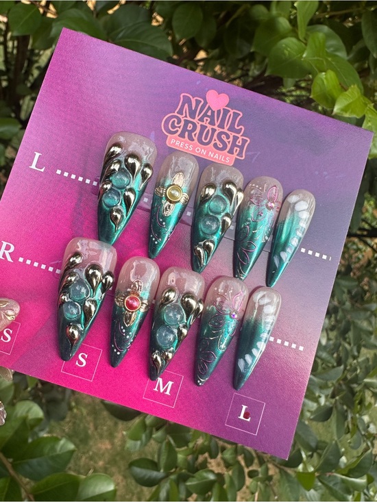 Other - Green Ombre Stiletto Press-On Nails with Metallic Accents